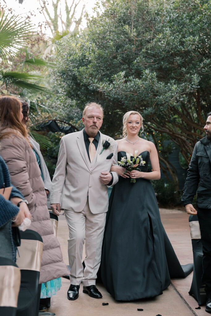 south carolina photographer | bride walking down the aisle with dad