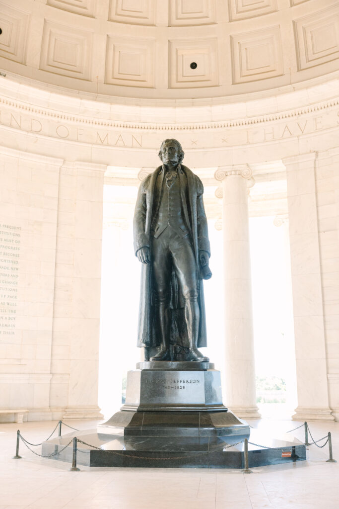 DC Engagement Photographer | Engagement session in Washington, DC | Thomas Jefferson Statue